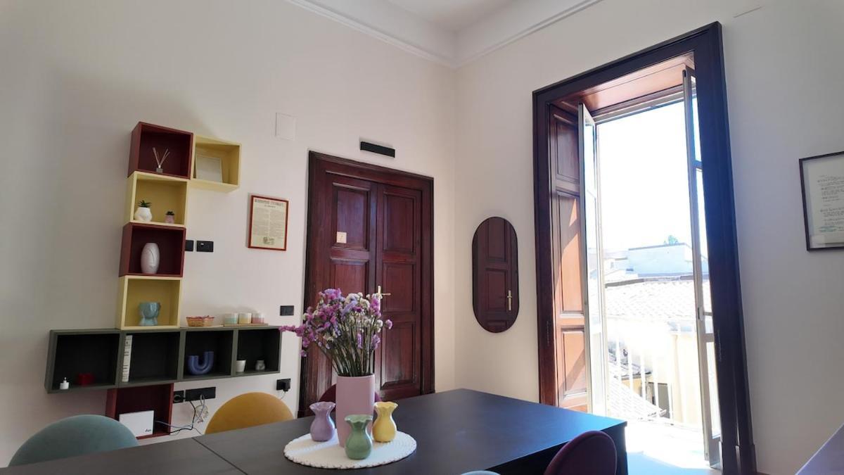 Casa Manu Nuovo Appartamento In Centro Storico Benevento Exterior photo